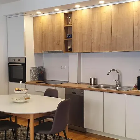 Nadia 3min From Old Bridge With Free Garage * מוסטר