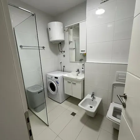 Nadia 3min From Old Bridge With Free Garage *