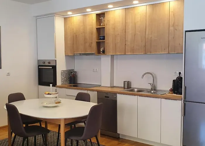 Nadia 3min From Old Bridge With Free Garage * موستار