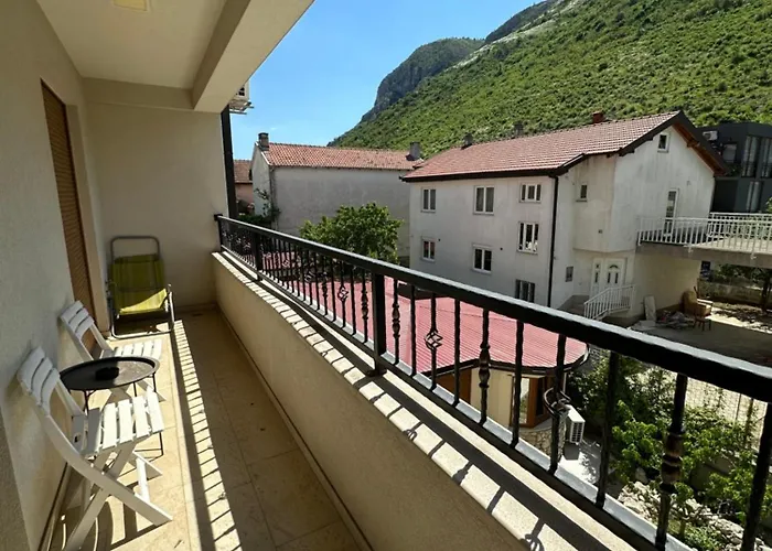 Nadia 3min From Old Bridge With Free Garage موستار