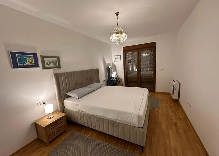 Nadia 3min From Old Bridge With Free Garage شقة موستار